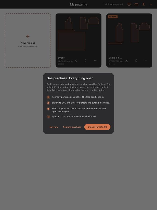 Grátis com até cinco moldes. Uma compra levanta o limite e abre SVG, DXF, ficheiros de projeto e sincronização com o iCloud.